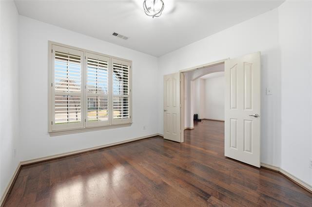 Building Photo - 12845 Homestretch Dr