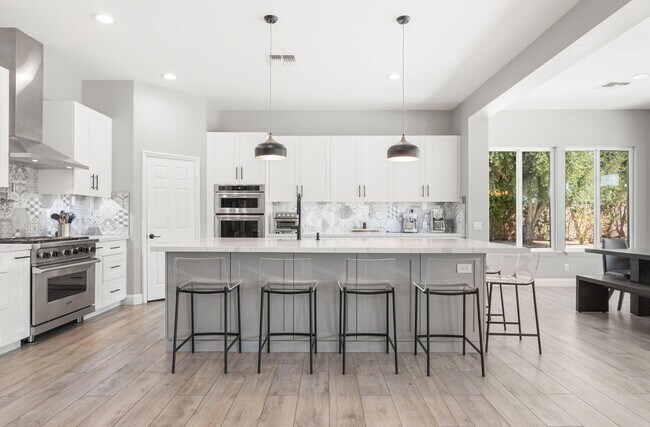 Building Photo - 49392 Hohokam River St