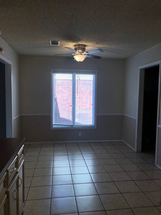 Building Photo - Available April!