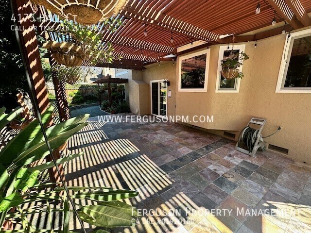 Building Photo - 4175 Hall Ct