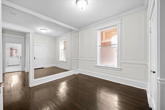 Building Photo - 6114 Waterman Blvd