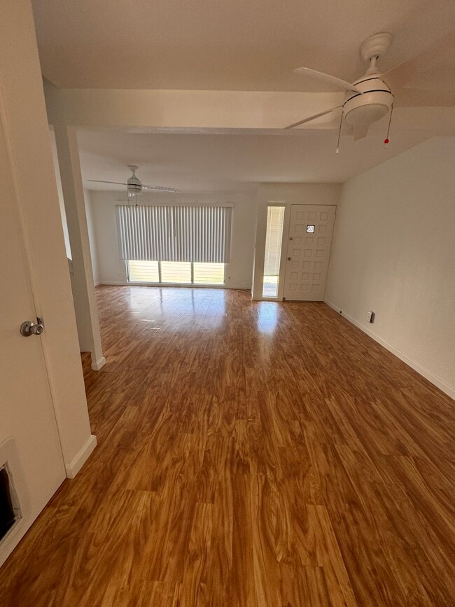 Building Photo - 147 Oko St