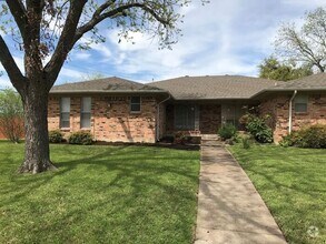 Building Photo - Richardson 2 Bedroom 2 Bathroom and 1 Car ...