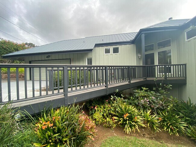 Building Photo - Kamuela Heights