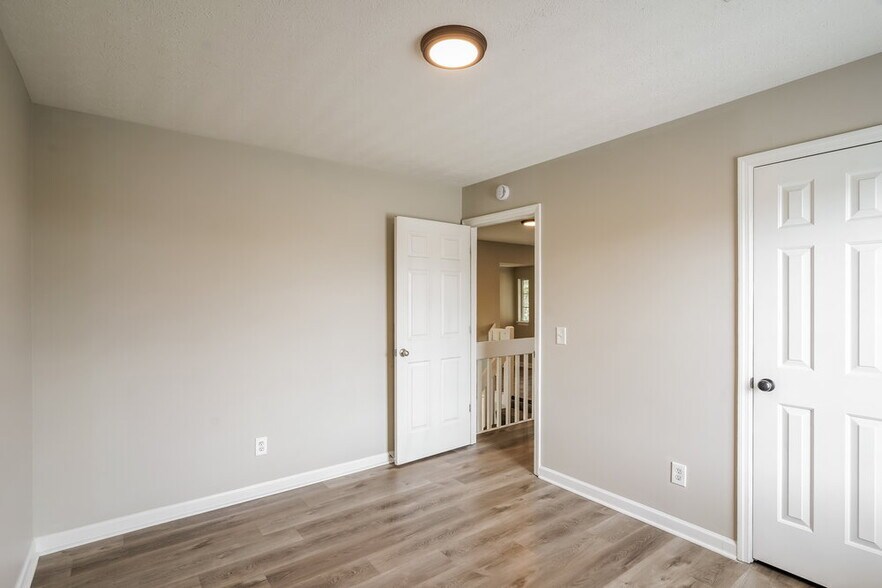 Building Photo - 4017 Pepperwood Dr