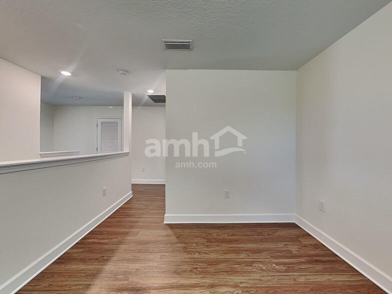 Building Photo - 6605 Hidden Rose Pl