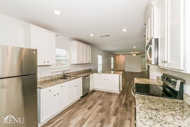 Building Photo - Coming Soon!