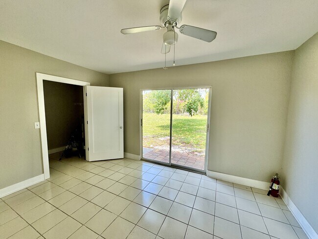 Building Photo - 531 99th Ave N