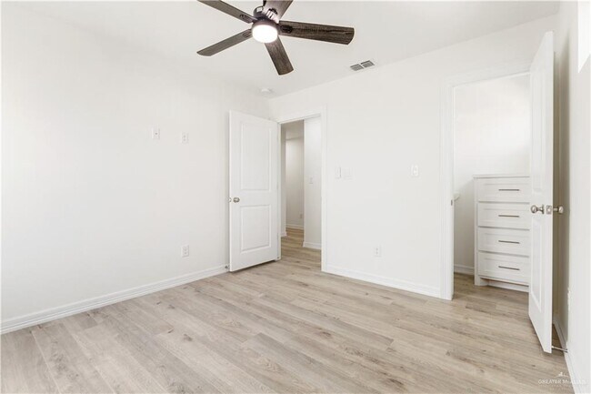 Building Photo - 2312 Corales St