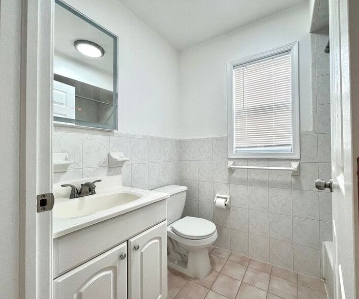 Building Photo - 7100 Durham Ave