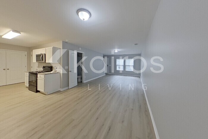 Building Photo - 945 Clayton Ct