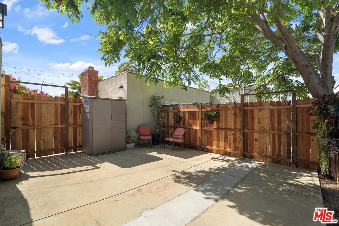 Building Photo - 3156 W 74th St