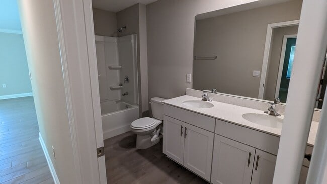 Building Photo - LIMITED TIME SPECIALS - 1/2 Month Free Ren...