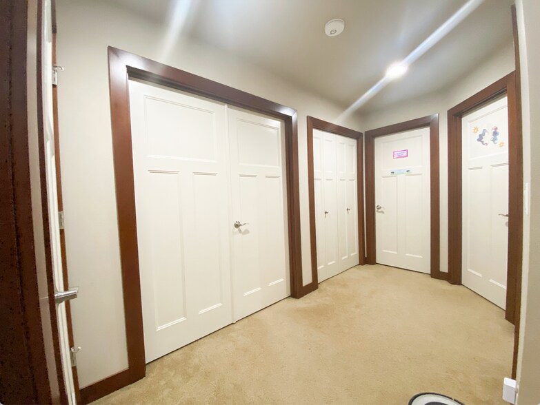 Building Photo - Bothell Cul-de-Sac Home