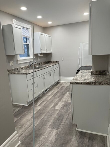 Building Photo - 1403 11th St