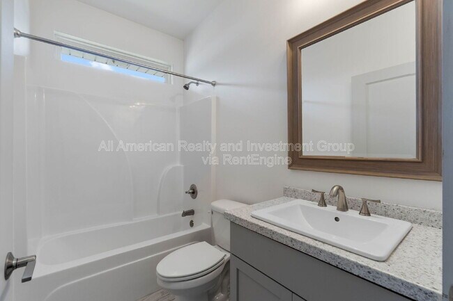 Building Photo - 4464 Goldfinch Way