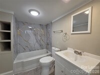 Building Photo - 42 N Cedar St