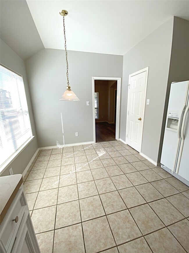 Building Photo - 22014 Gold Leaf Trail