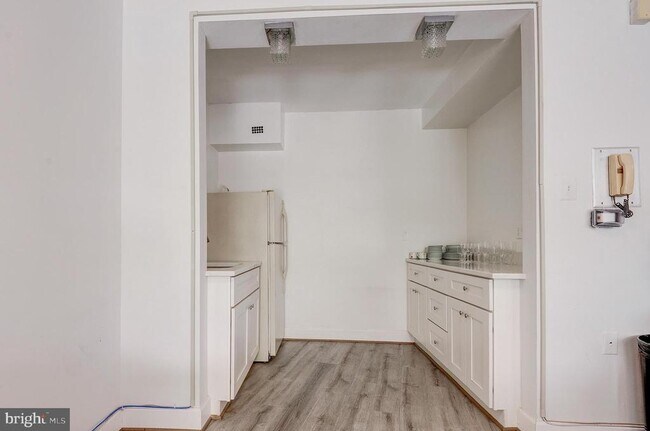 Building Photo - 10500 Rockville Pike