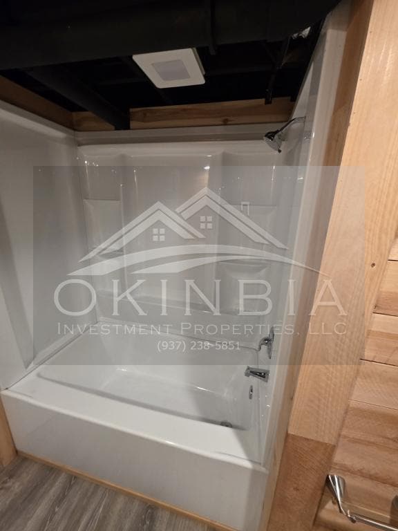 Building Photo - 1038 Rossiter Dr