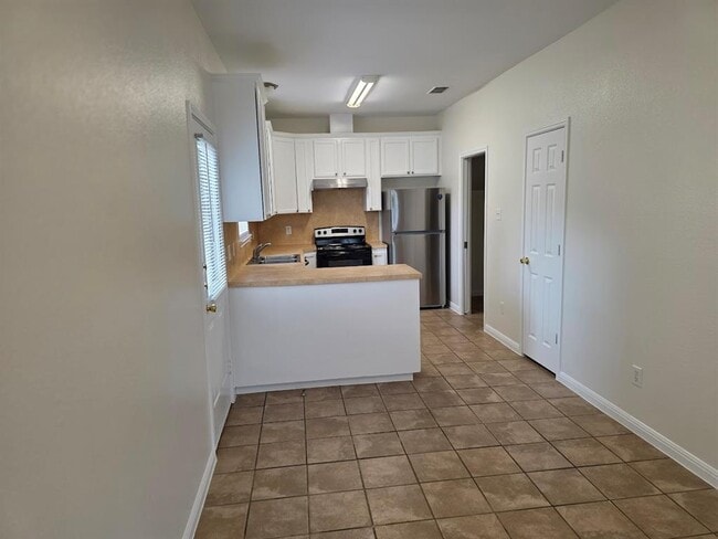 Building Photo - 3308 Elija St