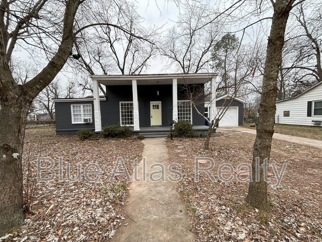 Building Photo - 4716 School St