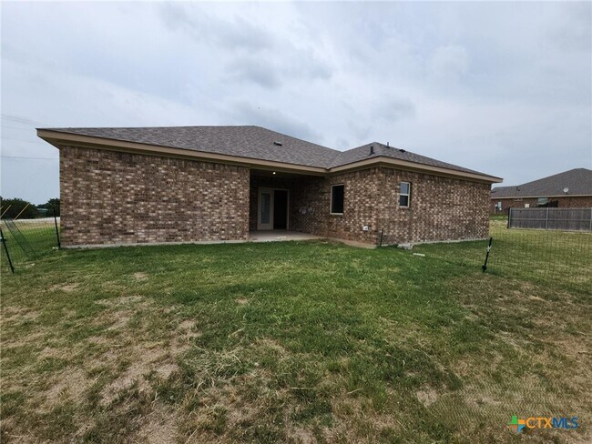 Building Photo - 213 Cammie Dr