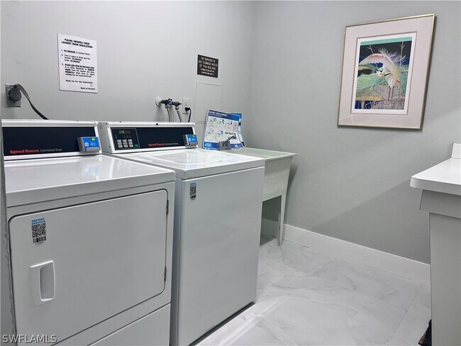 Building Photo - 5 Bluebill Ave