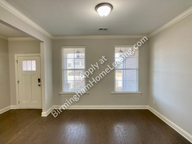 Building Photo - 4028 Laura Ln