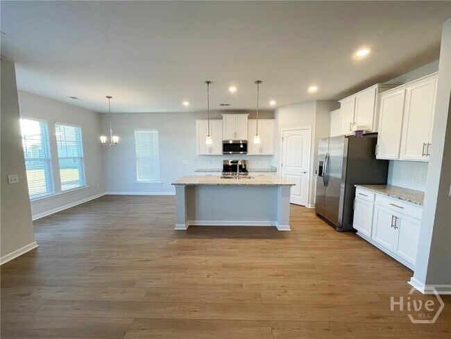 Building Photo - 750 Sessile Oak Dr