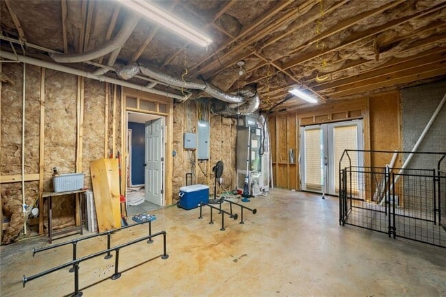 Building Photo - 896 Eskew Rd