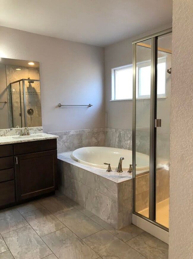 Building Photo - Charming 4 Bd, 2 Ba, Ranch Home in D-12 School District, close to Downtown, Trails and Ft. Carson