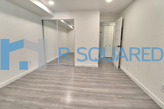 Building Photo - 12117 NE Bel Red Rd