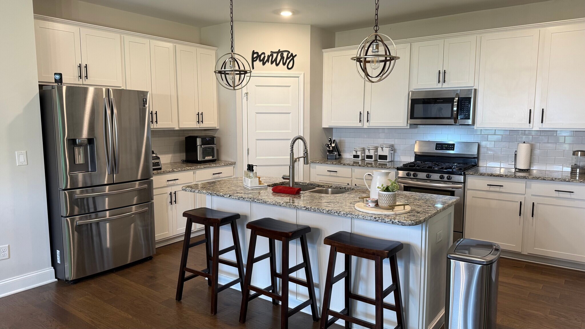 Building Photo - 1074 Watermark Way
