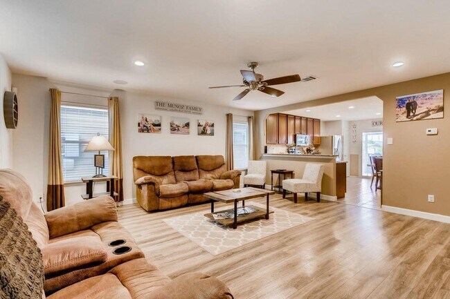 Building Photo - 11221 Autumn Ash Dr