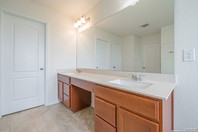 Building Photo - 7527 Copper Dawn