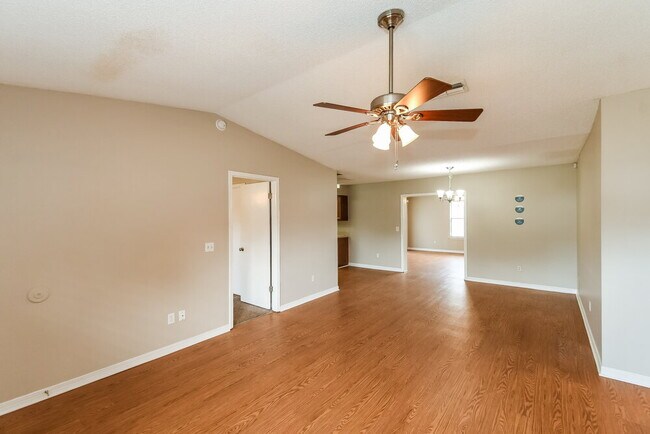 Building Photo - 6273 Alfredo Dr W
