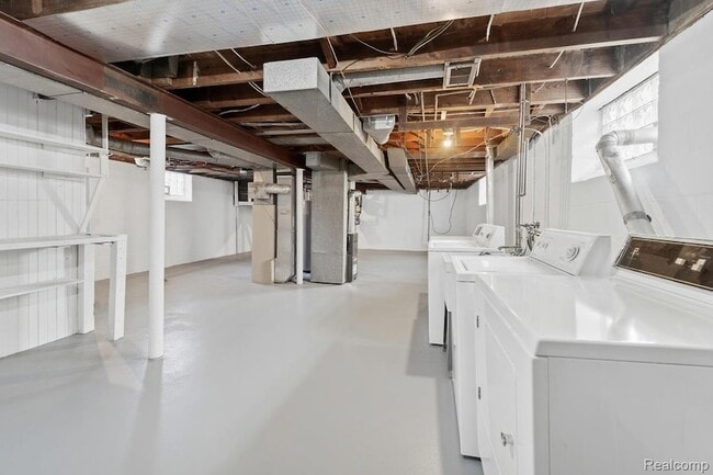 Building Photo - 1524 Cicotte Ave