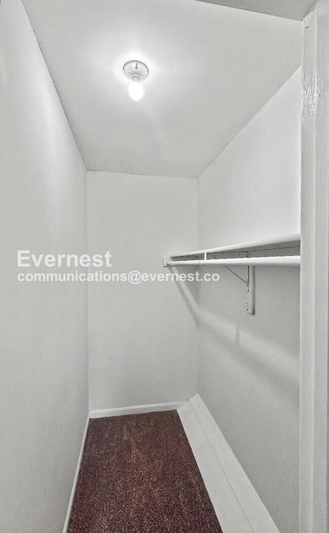 Building Photo - 6121 N Baltimore Ave