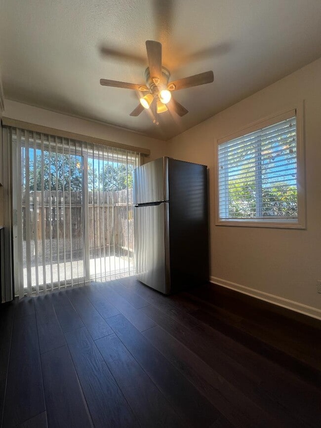 Building Photo - 2515 Merrychase Dr