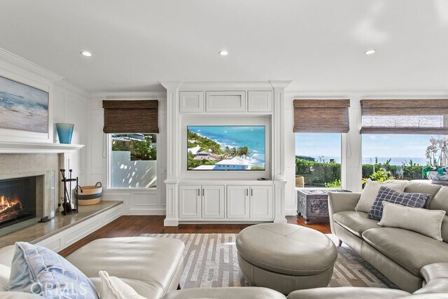 Building Photo - 1010 Emerald Bay