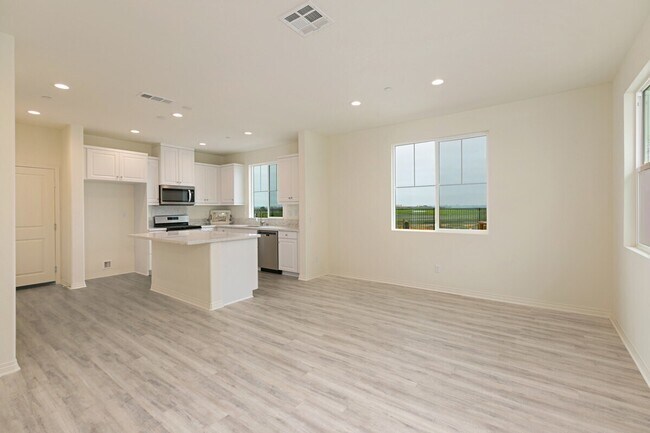 Building Photo - 501 Turnstone Ln