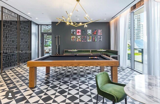 Building Photo - 801 S Miami Ave