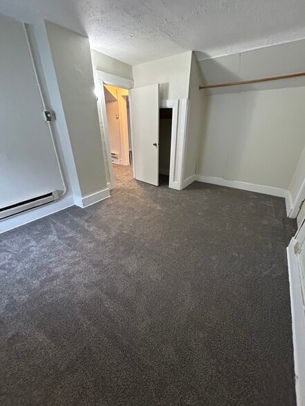 Building Photo - 1222 Oxford Ave