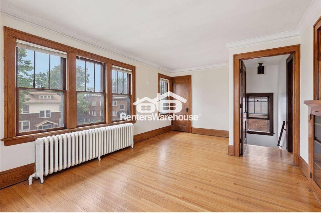 Building Photo - 1601 Charles Ave