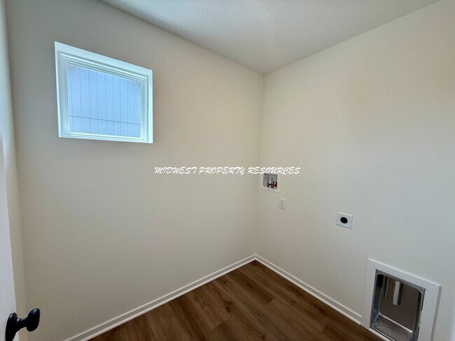 Building Photo - Brand-New 4 Bedroom Open w/Concept Living – Lee’s Summit Schools