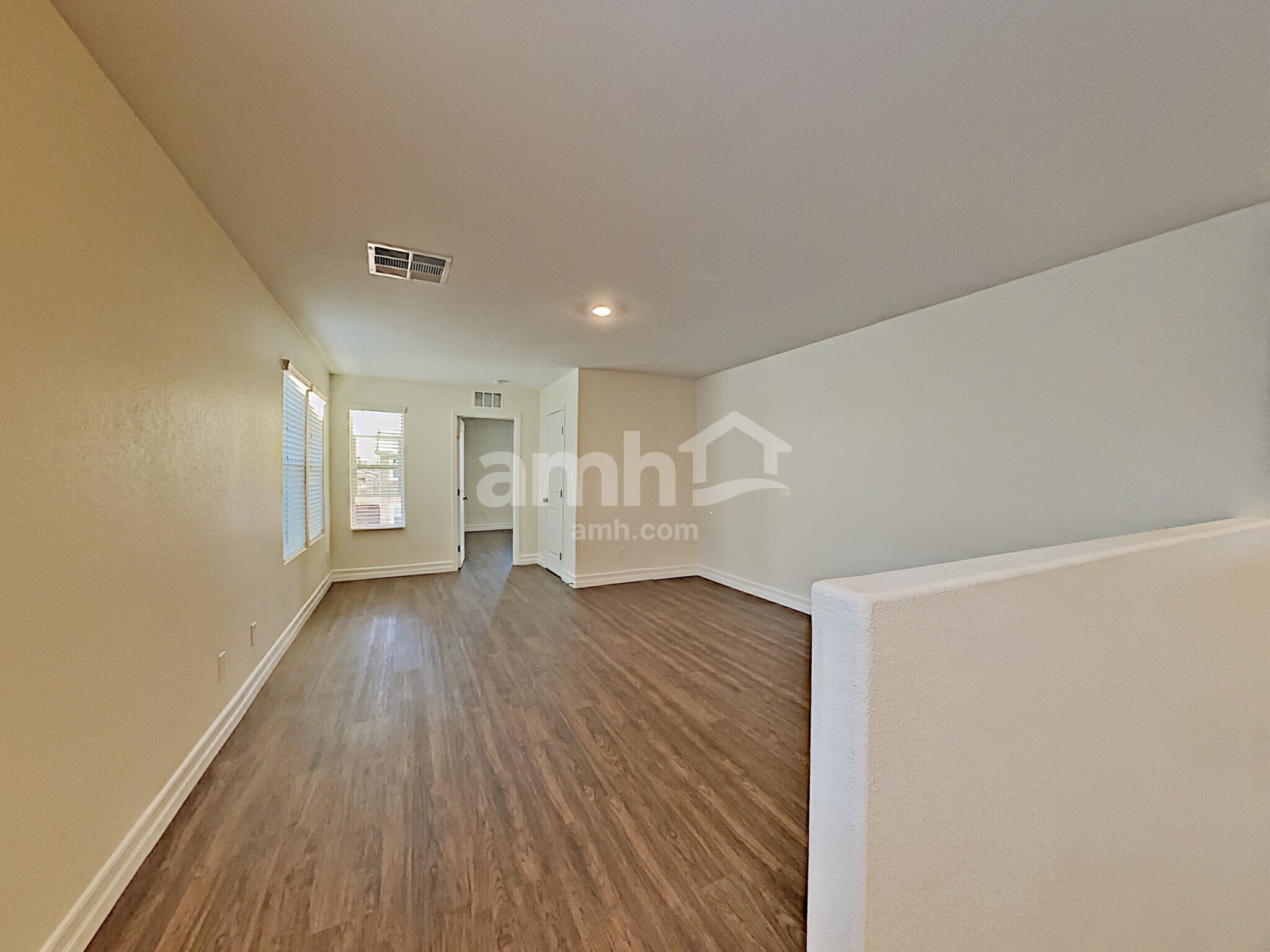 Building Photo - 9875 S Eastern Ave