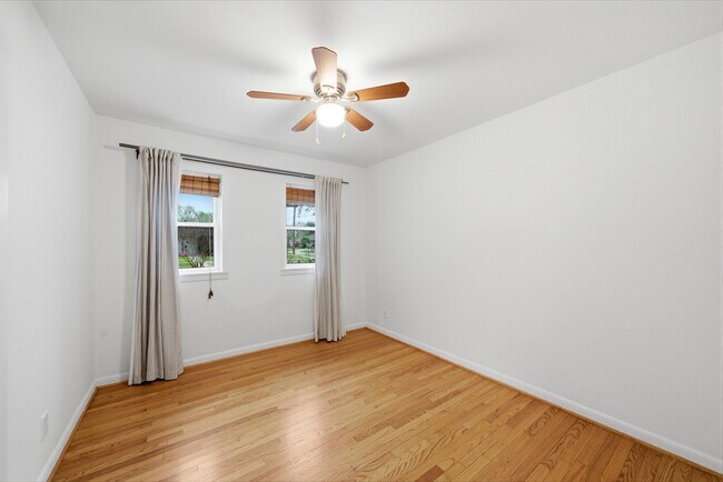Building Photo - 7962 Cedel Dr