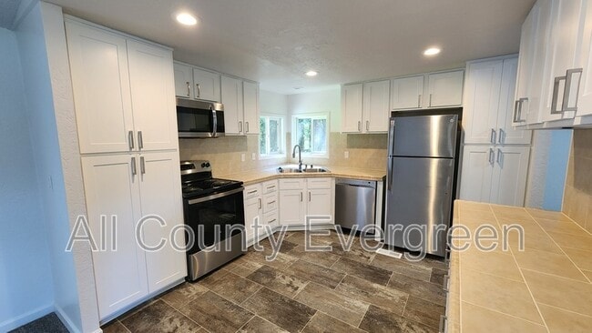 Building Photo - 33425 Benbow Dr E