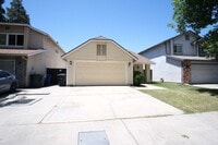 Building Photo - 3 Bedroom 3 bath home in Modesto